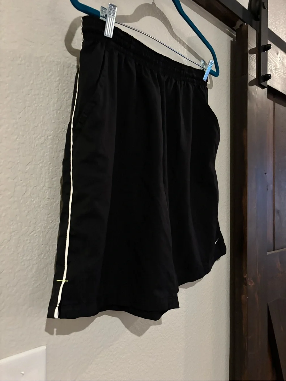 Nike Black Men's Athletic Shorts with White Swoosh Logo Medium